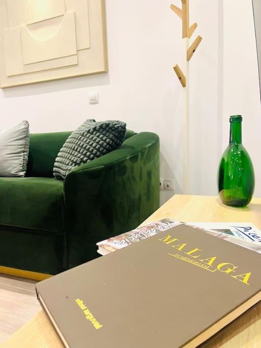 New Luxurious Studio With Patio/Center Apartamento Málaga Exterior foto